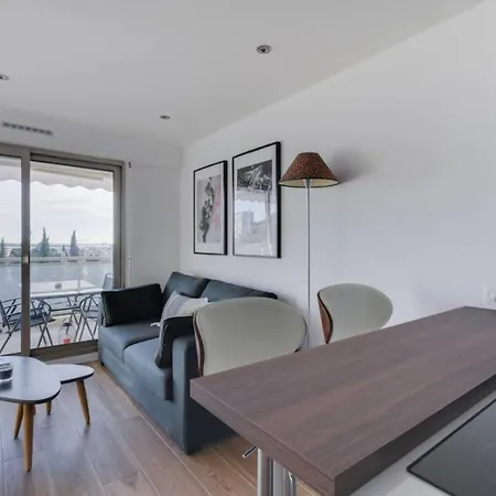 Apartment Terrace Sea View Swimming Pool Car Park Center Live In *
