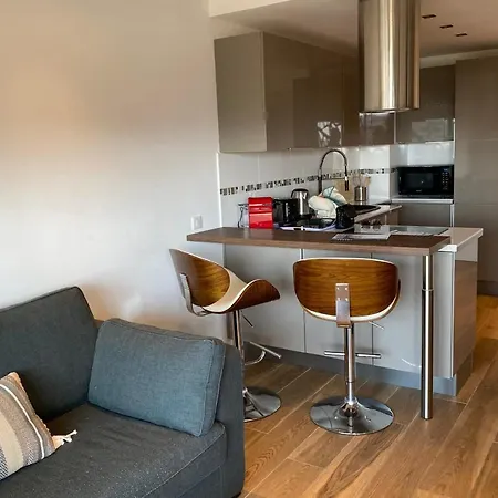 Terrace Sea View Swimming Pool Car Park Center Live In Apartment *